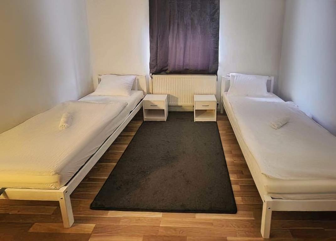Adelin Vienna Hostel Εξωτερικό φωτογραφία