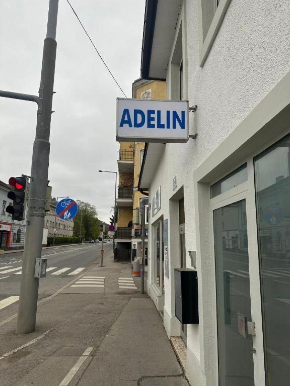 Adelin Vienna Hostel Εξωτερικό φωτογραφία